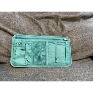 Thirty One Made In The Shade Auto Visor Organizer In Turquoise Crosshatch